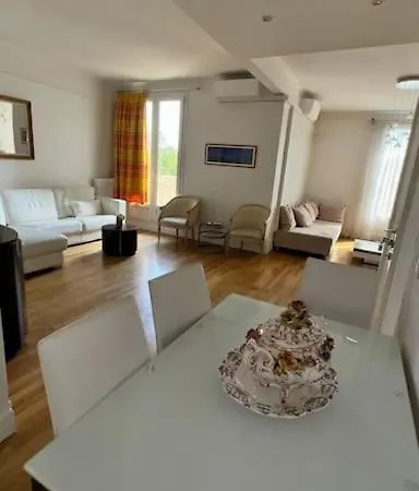 Auteuil Rolland Garros * باريس